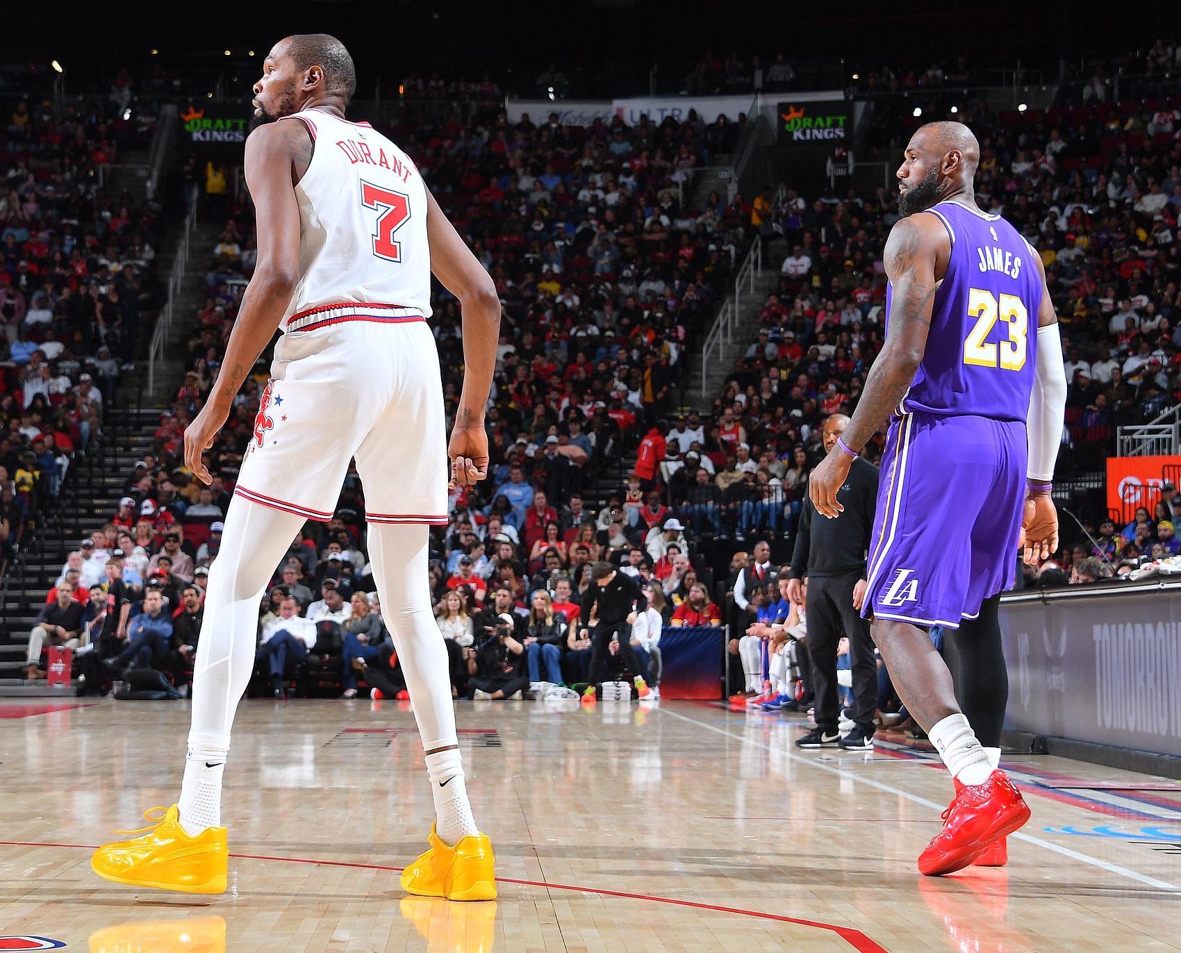 皇冠体育官方网站-火箭战胜灰熊 常规赛完美收官 火箭的收官战中有哪些收获